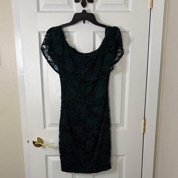 Emerald Sundae Dark Green Lace Mini Dress Size Medium - Picture 3 of 12